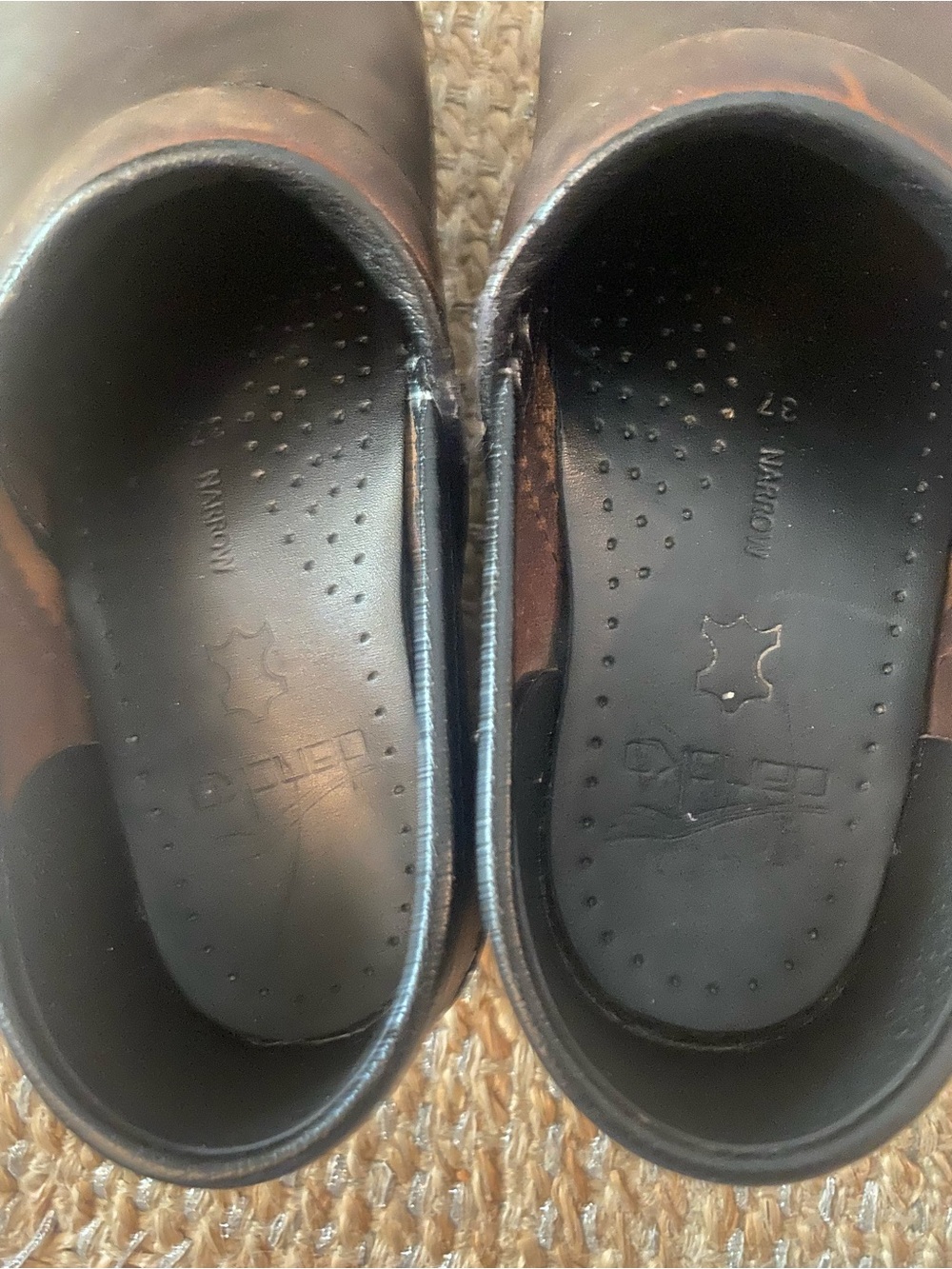 Dansko Professional Oiled Leather Clogs Antique Brown 37 Narrow US 6.5-7 Career - Picture 7 of 11